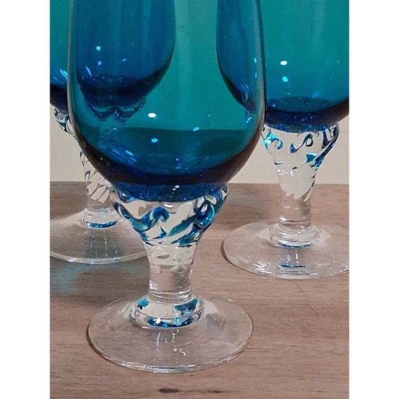Vintage  Italian Blue Glass Cordials w/ Clear Twist Stem Turquoise. Set Of 5 - Picture 2 of 4
